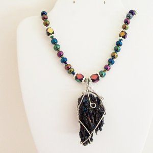 Carborundum , glass necklace (#1123)